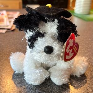 🎈Congrats beanie like new